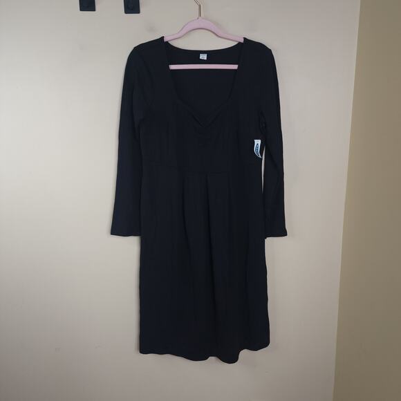 Old Navy's Maternity Fit & Flare Ponte-Knit Dress in Black Size M - Picture 1 of 11